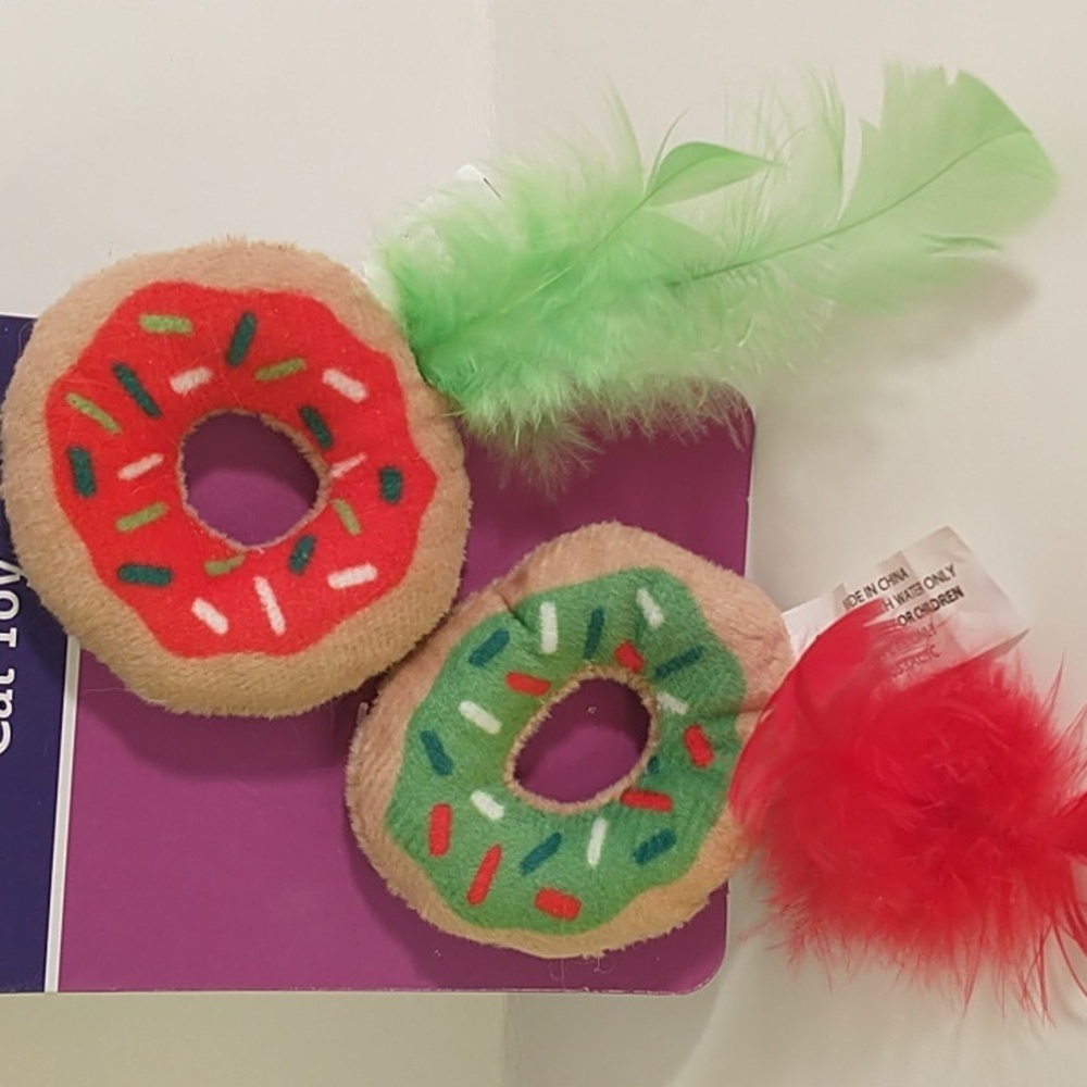 Forever Pals Cat Toys Festive Donut and Furry Mice - Picture 6 of 7